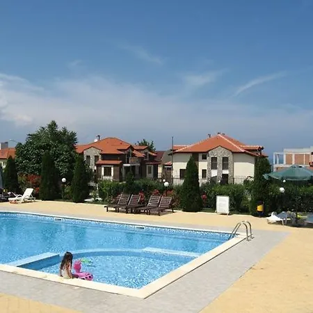 Lucky In Romantika * Σωζόπολη