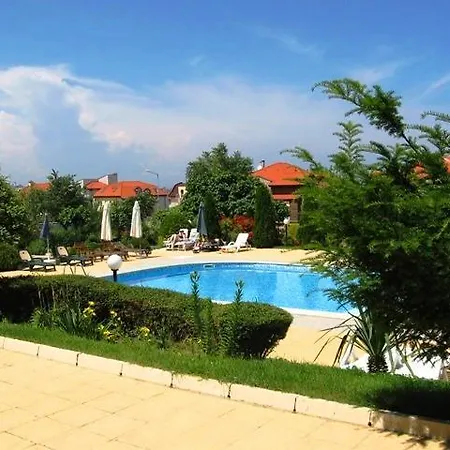 Lucky In Romantika * Σωζόπολη