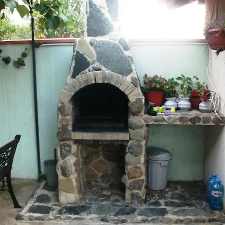 Lucky In Romantika Σωζόπολη